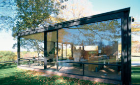 菲利普·约翰逊的玻璃屋如何诠释建筑师